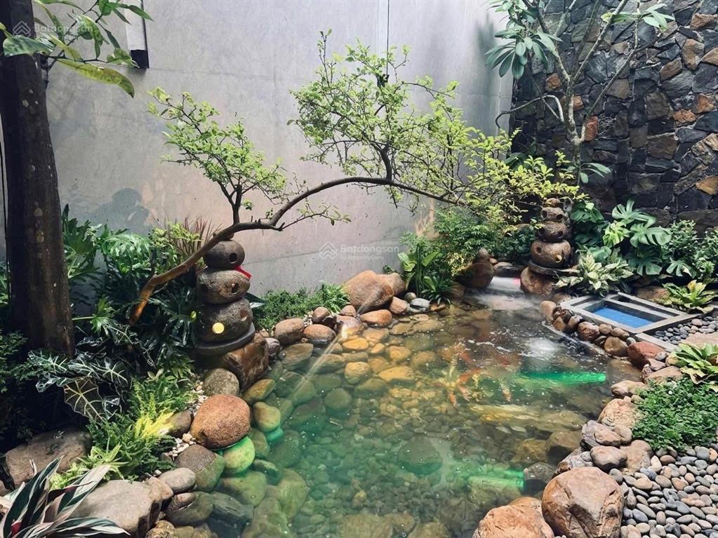 Bán nhà dân xây độc lập lạch tray hải phòng ngõ ô tô đỗ cửa, sân vườn cá koi
