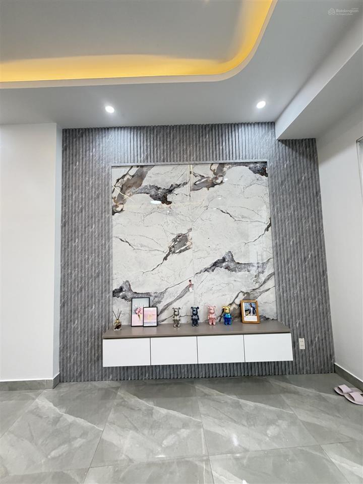 Bán nhà thiên lôi gần aeon mall hải phòng 55m 4 tầng ô tô đỗ gần cửa.