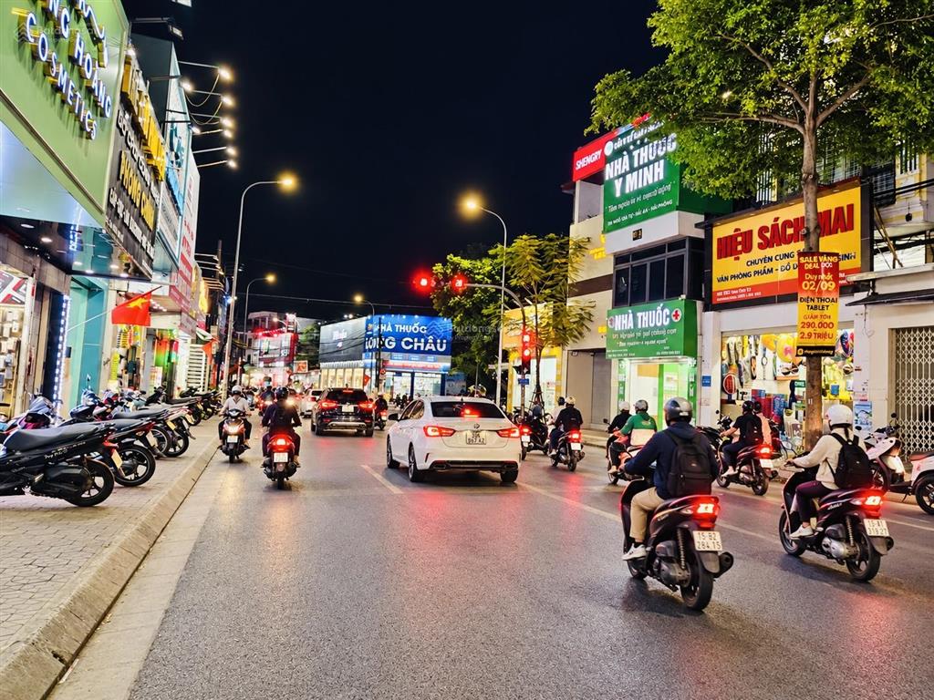 Bán nhà mặt đường ngô gia tự, hải phòng 197m2, cho thuê 50 triệu/tháng giá 25,5 tỷ