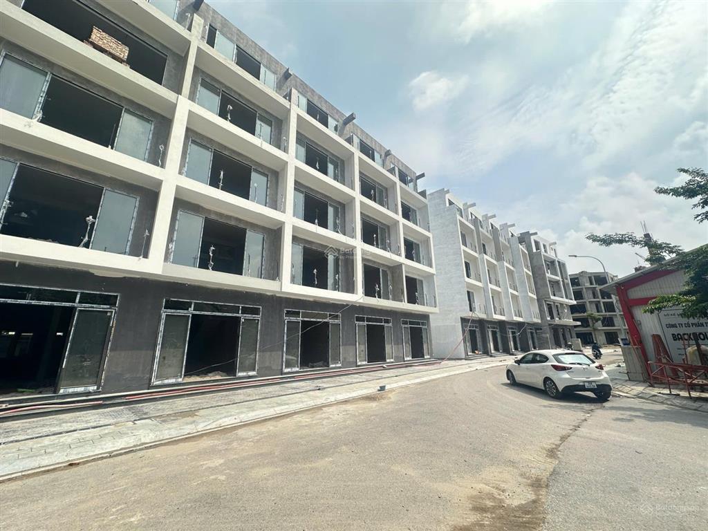 Bán liền kề/shophouse hà nội oriental gia lâm, vị trí trung tâm trâu quỳ, sở hữu lâu dài