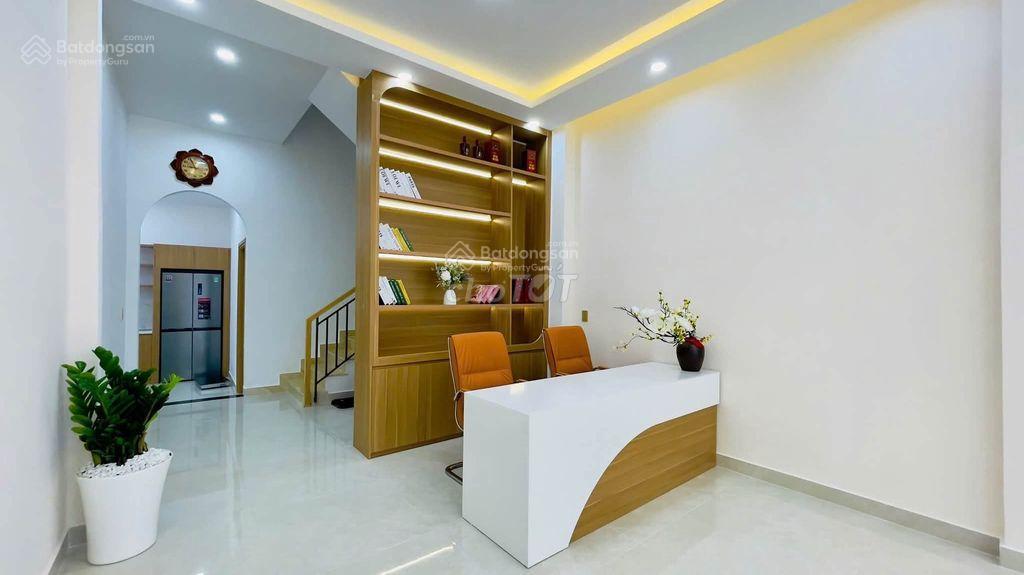 Bán nhà mới mặt tiền đường bùi quang là p.12 q.gò vấp 1 lầu 4pn, 4wc