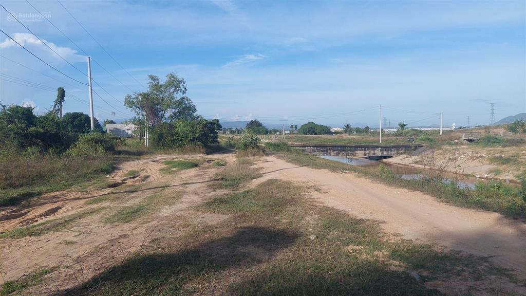 Siêu phẩm đất lô góc 2 mặt tiền hàm thuận bắc, giá rẻ nhất khu vực, 3380m2, thực tế gần 5000m2