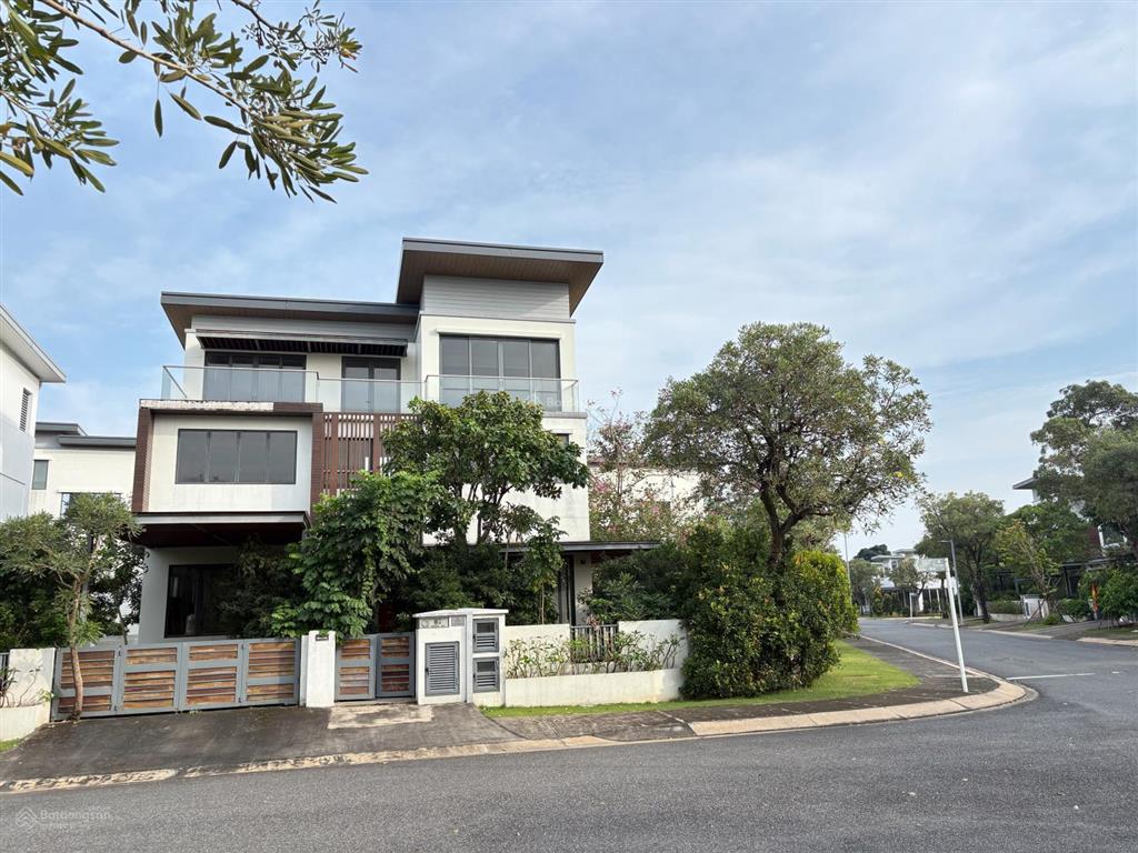 Biệt thự đơn lập zone 5  66 căn  hàng nổi bật nhất căn thường  góc