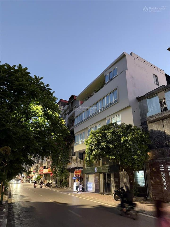 Vị trí kim cương, lô góc, mặt tiền 11,7m! bán nhà lô góc mp nguyễn lân 76m2 5 tầng chỉ nhỉnh 39 tỷ.