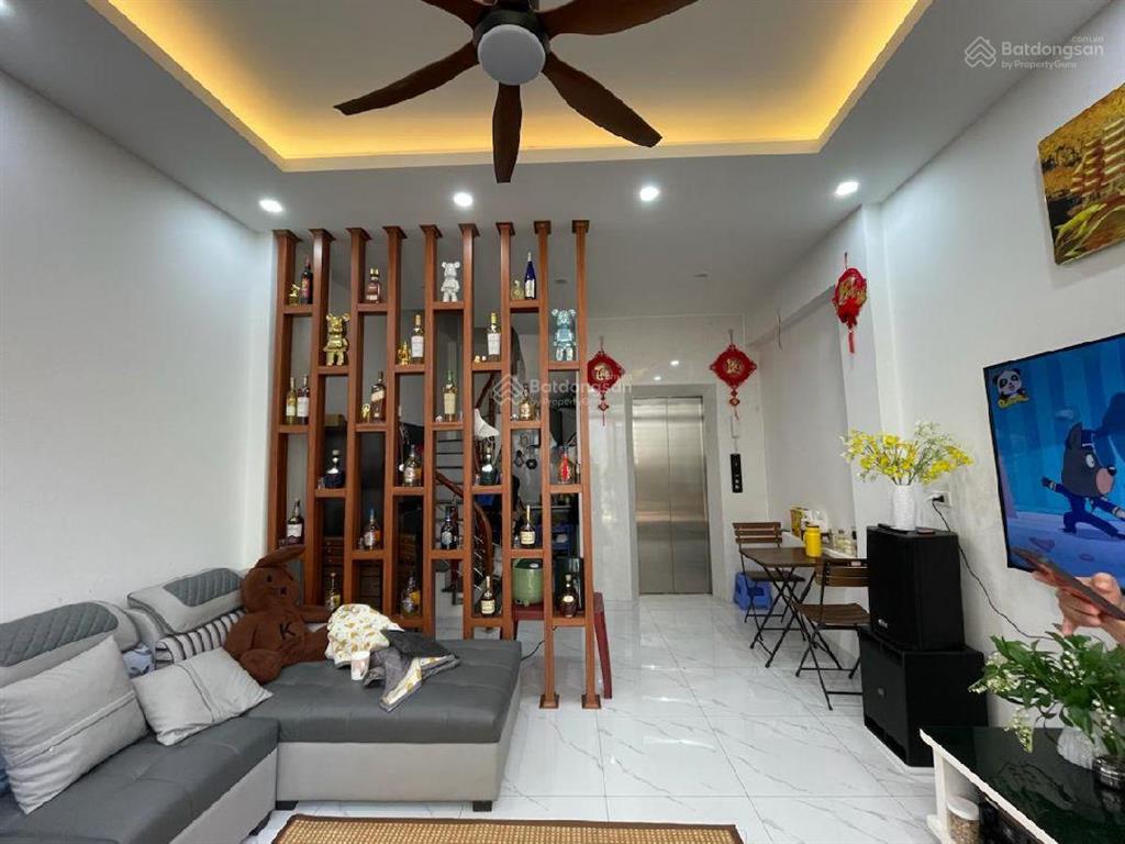 Chính chủ bán nhà 6tầng thang máy 35m2 tại phúc lợi long biên cũ.6,x tỷ