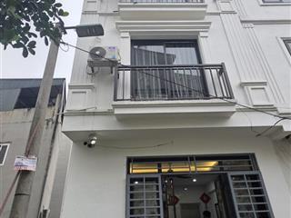 Chính chủ bán nhà 6tầng thang máy 35m2 tại phúc lợi long biên cũ.6,x tỷ