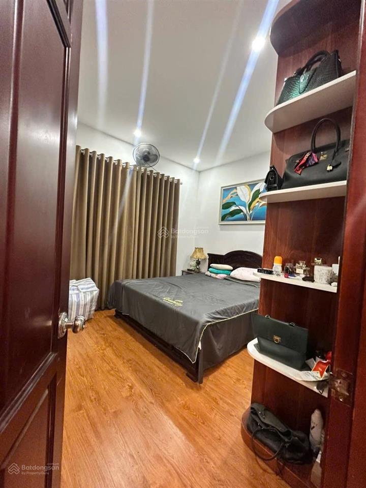 Bán căn ct1 ngô thì nhậm hà đông x 2 ngủ . giá 4,7 tỷ