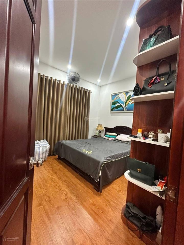 Bán căn ct1 ngô thì nhậm hà đông . giá nhỉnh 4,5 tỷ