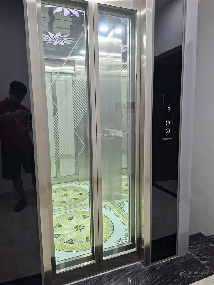 Mỗ lao hà đông 50m x 5 tầng ô tô thông thang máy full nội thất hơn 13 tỷ * vị trí đẹp c