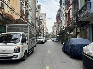 Cho thuê nhà mặt phố cấp 4 ở được hoặc làm kho. giá 5tr / tháng