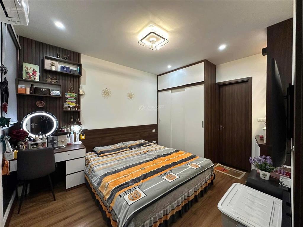 Chính chủ e cần bán nhanh căn chung cư ct1 ngô thì nhậm. giá nhỉnh 4 tỷ