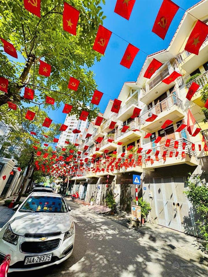 Bán nhà riêng tại tiểu khu đô thị nam la khê. 60m x 4 tầng. giá 14 tỷ.