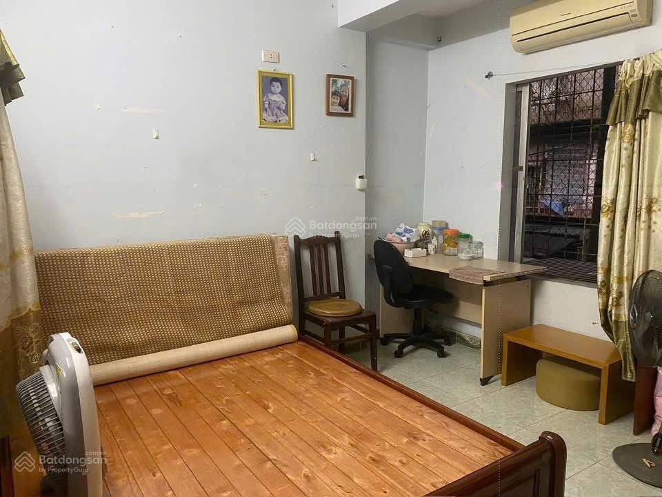 Bán căn hộ 55m2 tại khu nhà tập thể thanh xuân bắc. giá 2,1 tỷ (sổ 15m2) sử dụng 55m2