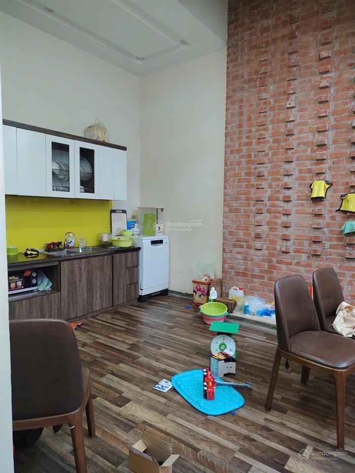 Cho thuê nr 4pn 3wc 70m2, 12,5 triệu tại văn phú, phường kiến hưng, quận hà đông