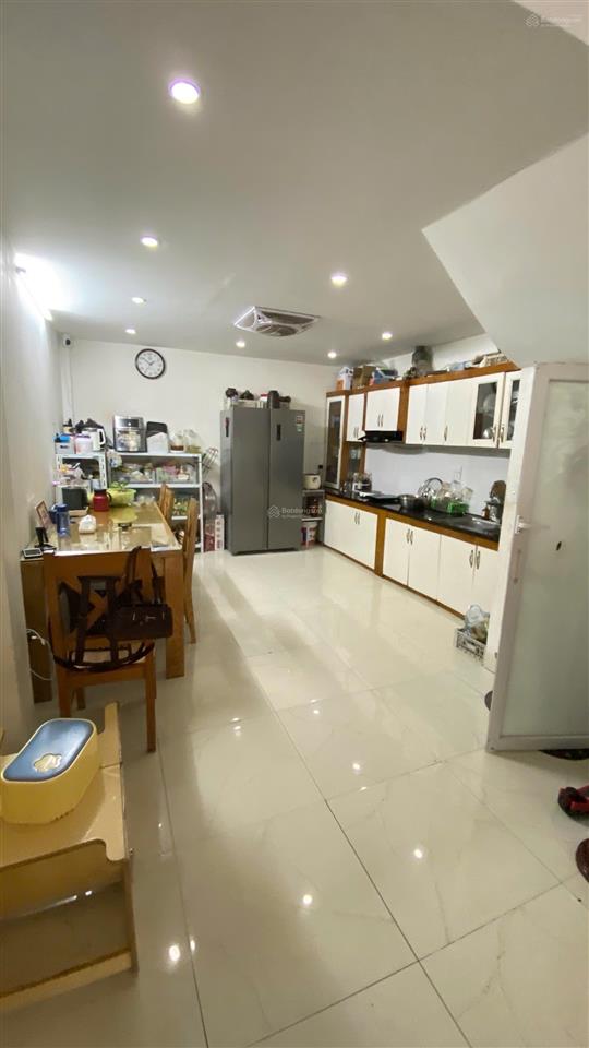 Bán nhà khu dịch vụ cây quýt 50m2 x 5 tầng công năng đầy đủ, sổ đỏ chính chủ