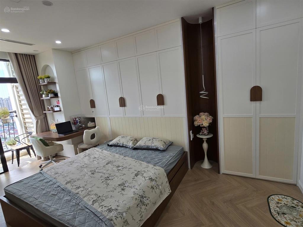 Bán căn hộ royal city 72 nguyễn trãi, thanh xuân diện tích 110m2 x 3 ngủ. giá 13,7 tỷ