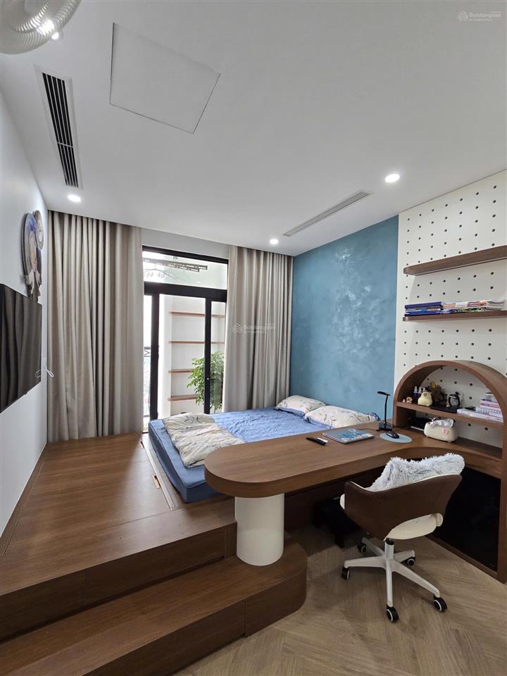 Bán căn hộ royal city 72 nguyễn trãi, thanh xuân diện tích 110m2 x 3 ngủ. giá 13,7 tỷ