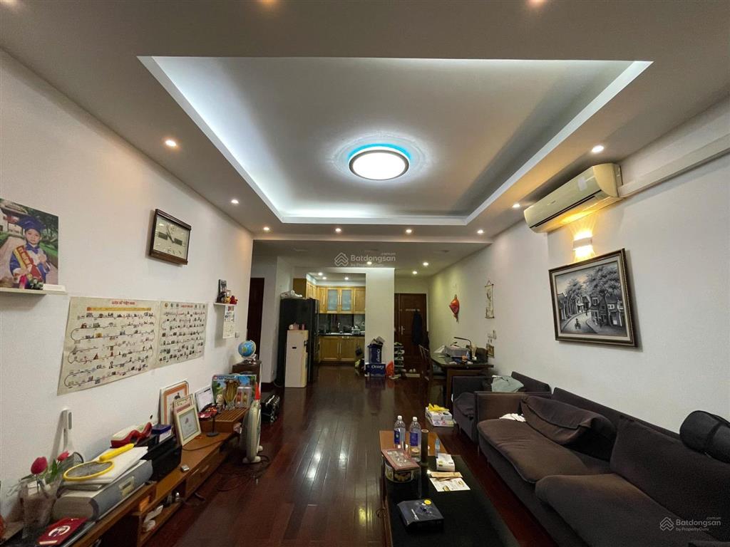 Chính chủ bán căn góc 3 mặt thoáng 109,5m chung cư vườn xuân. sẵn sổ đỏ. vị trí đắc địa lõi thủ đô.