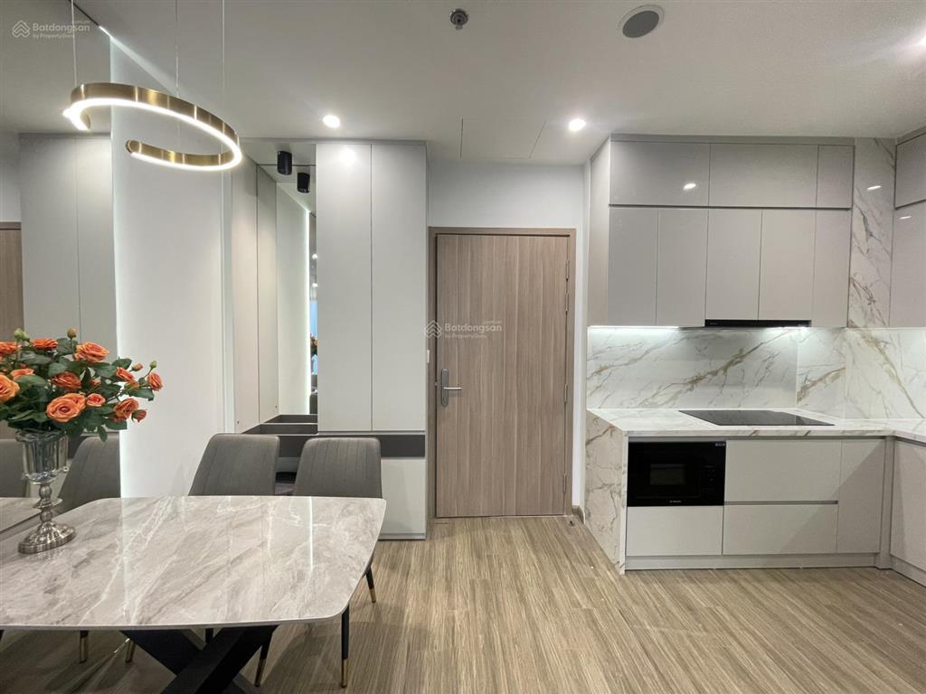 Chính chủ bán nhanh căn góc 2pn tòa p1 the pavilion. full nội thất. sổ đỏ. hỗ trợ khách mua vay