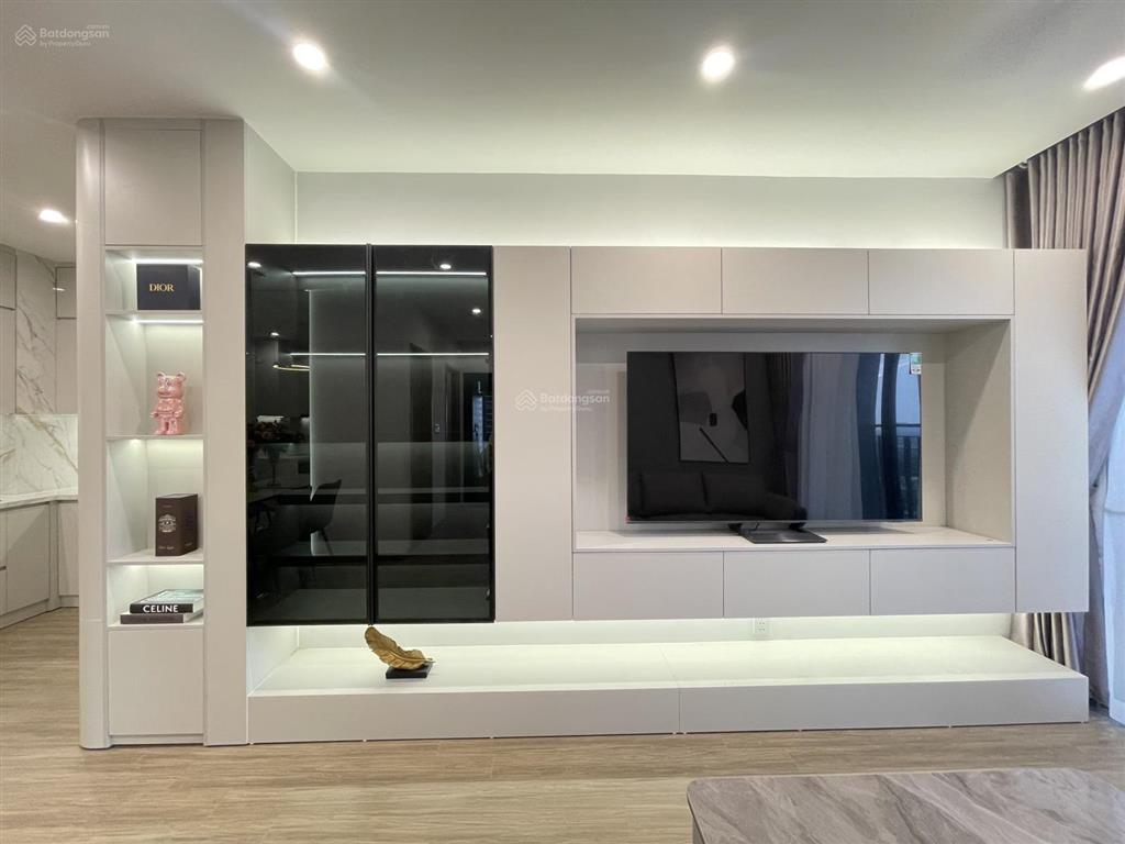Chính chủ bán nhanh căn góc 2pn tòa p1 the pavilion. full nội thất. sổ đỏ. hỗ trợ khách mua vay