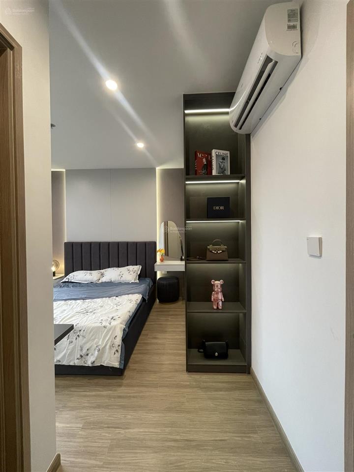 Chính chủ bán nhanh căn góc 2pn tòa p1 the pavilion. full nội thất. sổ đỏ. hỗ trợ khách mua vay