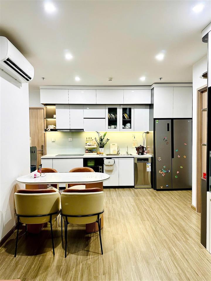 Chính chủ bán nhanh căn 2 ngủ ban công đông nam tòa p4 the pavilion, vinhomes ocean park. sẵn sổ