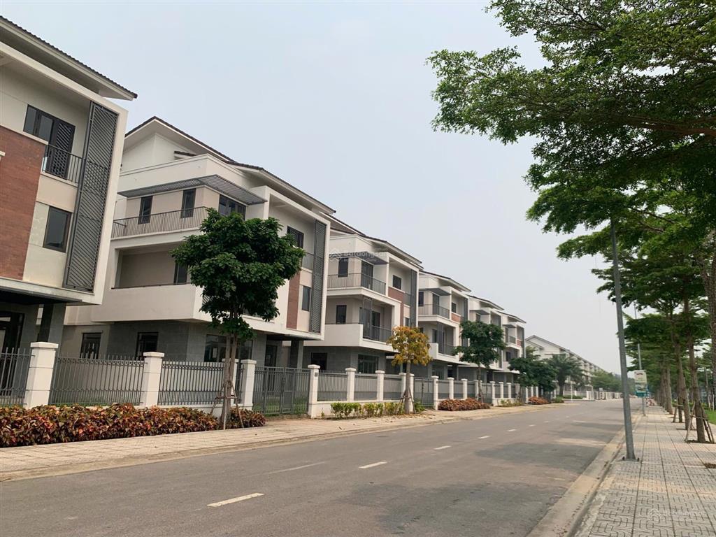 Bán gấp biệt thự đơn lập 300m2 view công viên, vị trí quá đẹp tại vsip từ sơn