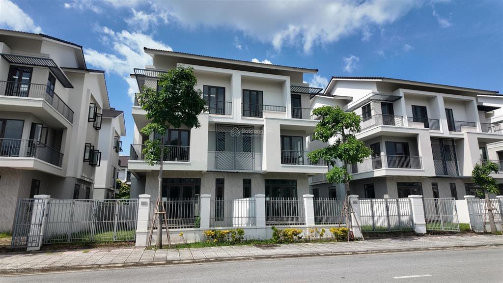 Biệt thự song lập 180m2 view công viên giá tốt
