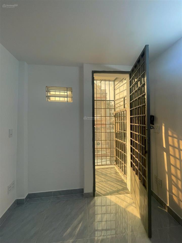 Cho thuê nhà nguyên căn phù hợp kinh doanh kết hợp ở