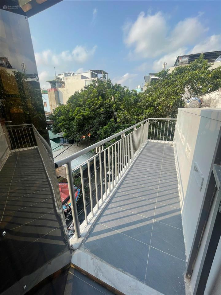 Cho thuê nhà nguyên căn phù hợp kinh doanh kết hợp ở