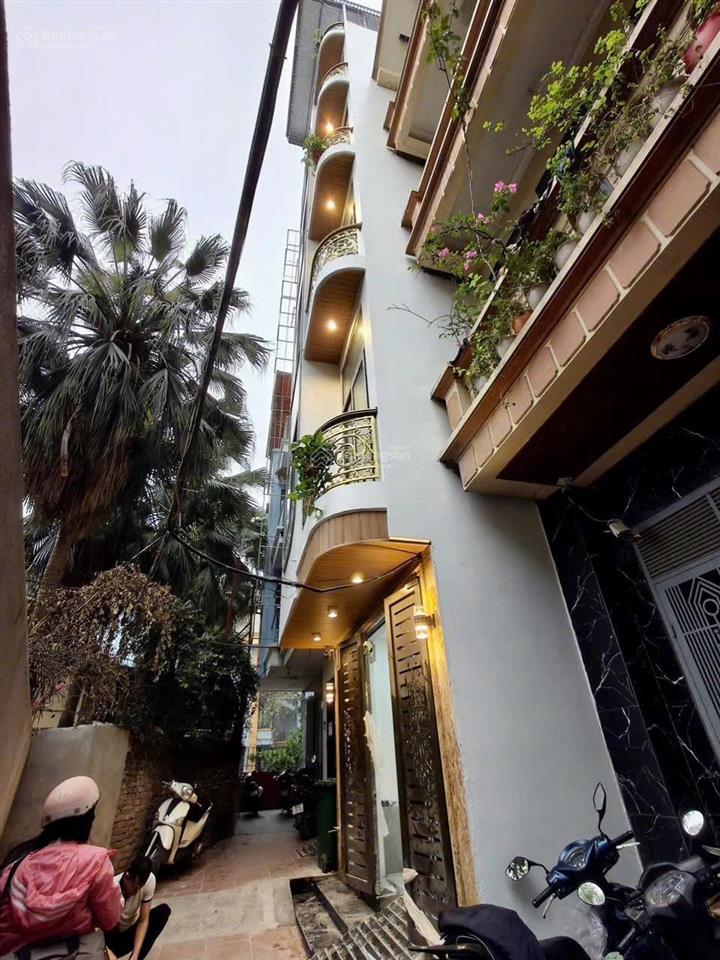 Chính chủ bán chdv dòng tiền cực khủng phố cự lộc dòng tiền 85tr/th dt55m mt4,2m nhà 6t thang máy