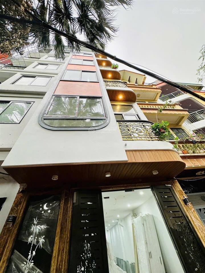 Chính chủ bán chdv dòng tiền cực khủng phố cự lộc dòng tiền 85tr/th dt55m mt4,2m nhà 6t thang máy