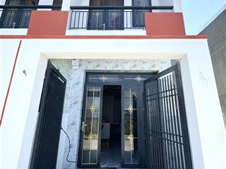 Nhà mới 1 lầu 4 x 10m ngay ngã ba tân kim. đường xe ôtô tới nhà. full nội thất. sổ hồng riêng