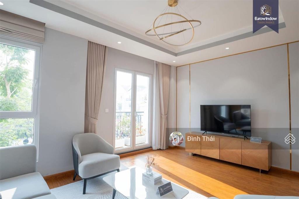 Ngoại giao! căn lk 75m2 tt gia lâm giá 16 tỷ. trục đường nối cụm tiện ích eurowindow twin park