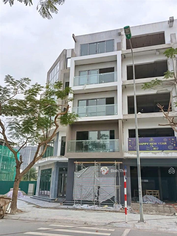Cđt mở bán shophouse 75m2 xây 5 tầng hanoi oriental có thiết kế đẹp, sổ lâu dài, giá 15,3 tỷ ở ngay