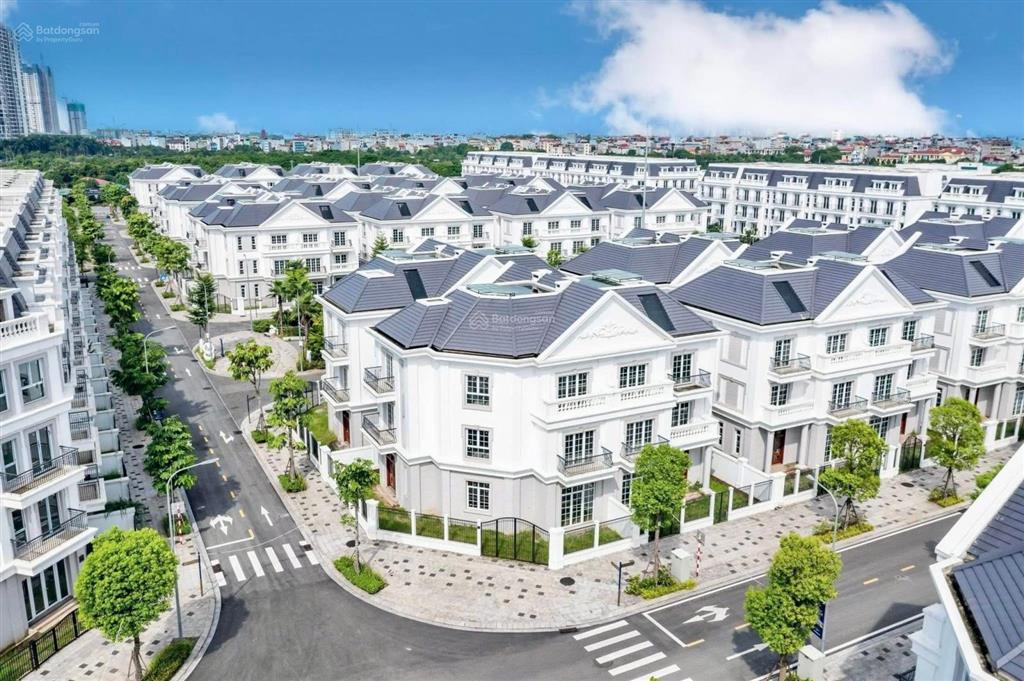 Độc quyền! bán bt góc eurowindow twin park 357m2 mặt tiền 11m view công viên giá chỉ 40.8 tỷ có tl