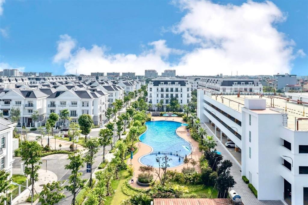 Độc quyền! bán bt góc eurowindow twin park 357m2 mặt tiền 11m view công viên giá chỉ 40.8 tỷ có tl