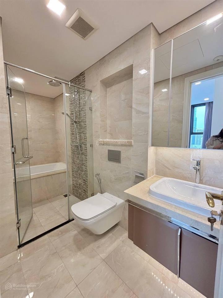 Chính chủ gửi bán ch 2pn2vs*71,9m2 full nt toà a2 dự án vin ba son giá 13 tỷ có tl, ở + đầu tư