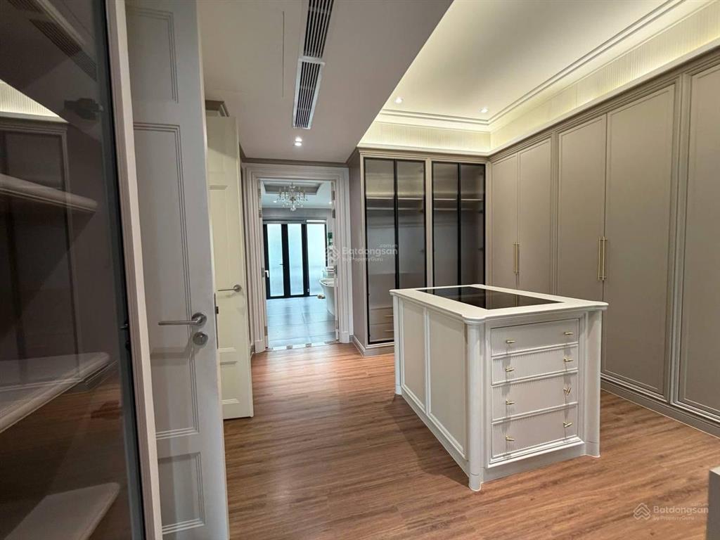 Hiếm! cho thuê biệt thự vic 225m2*5t dự án vin ba son giá 250tr/tháng full nt, ở ngay + kinh doanh