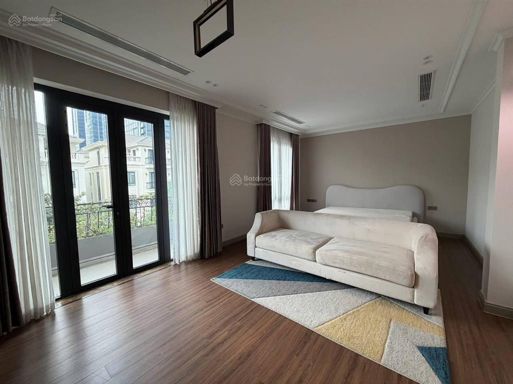 Hiếm! cho thuê biệt thự vic 225m2*5t dự án vin ba son giá 250tr/tháng full nt, ở ngay + kinh doanh