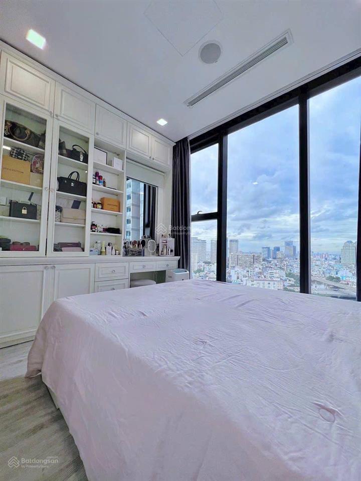 Bán nhanh ch 2pn*68m2 toà a2 dự án vinhomes ba son giá 14,2 tỷ có tl, full nt, sẵn sổ, ở + đầu tư