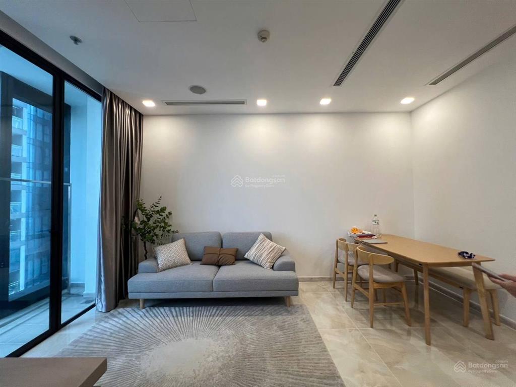 Chính chủ gửi bán ch 2pn*68,9m2 toà a2 dự án vinhomes ba son giá 15 tỷ, full nt, view sông, ở ngay
