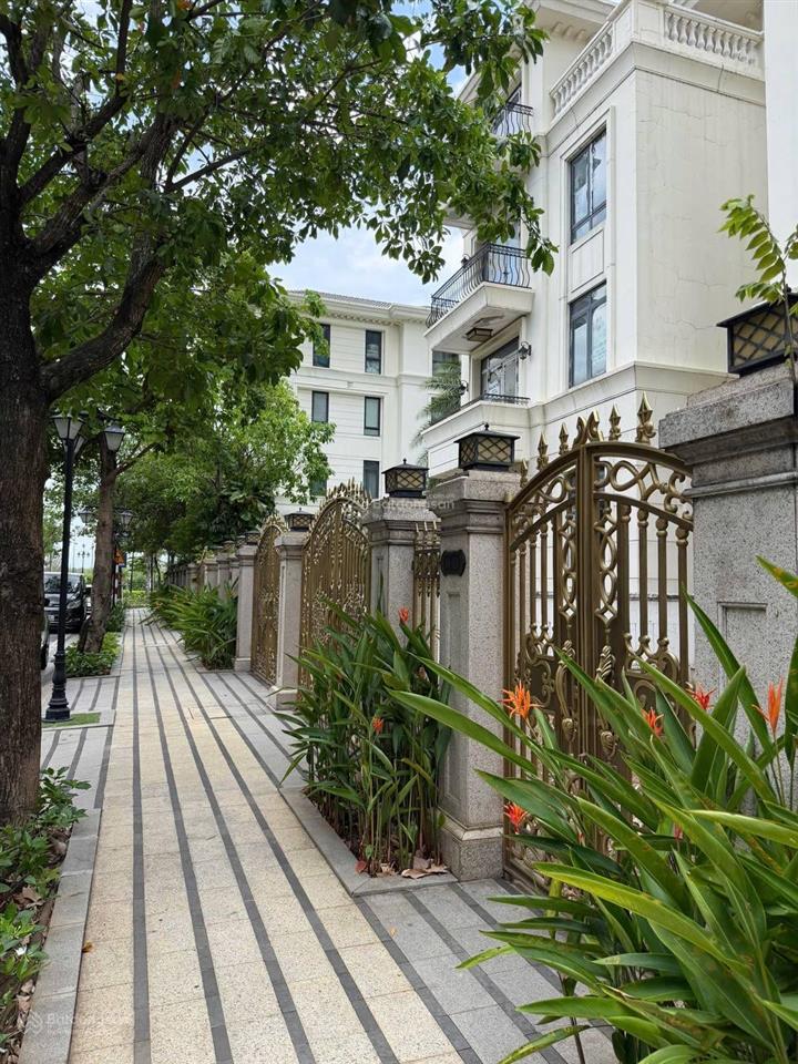 Mới! cho thuê bt vic 225m2 dự án vinhomes ba son giá 210tr/tháng có tl, nhà thô hoàn thiện lâu dài