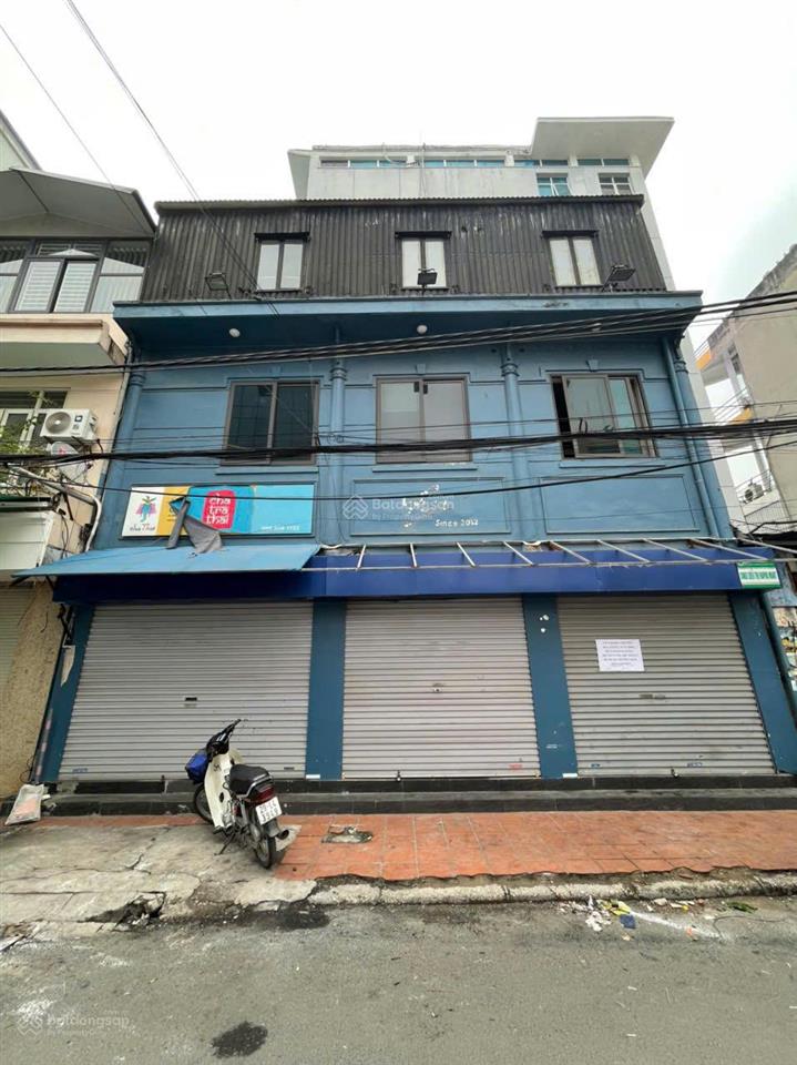 Cho thuê mặt bằng phố đông các ngang 9,92m miễn trung gian