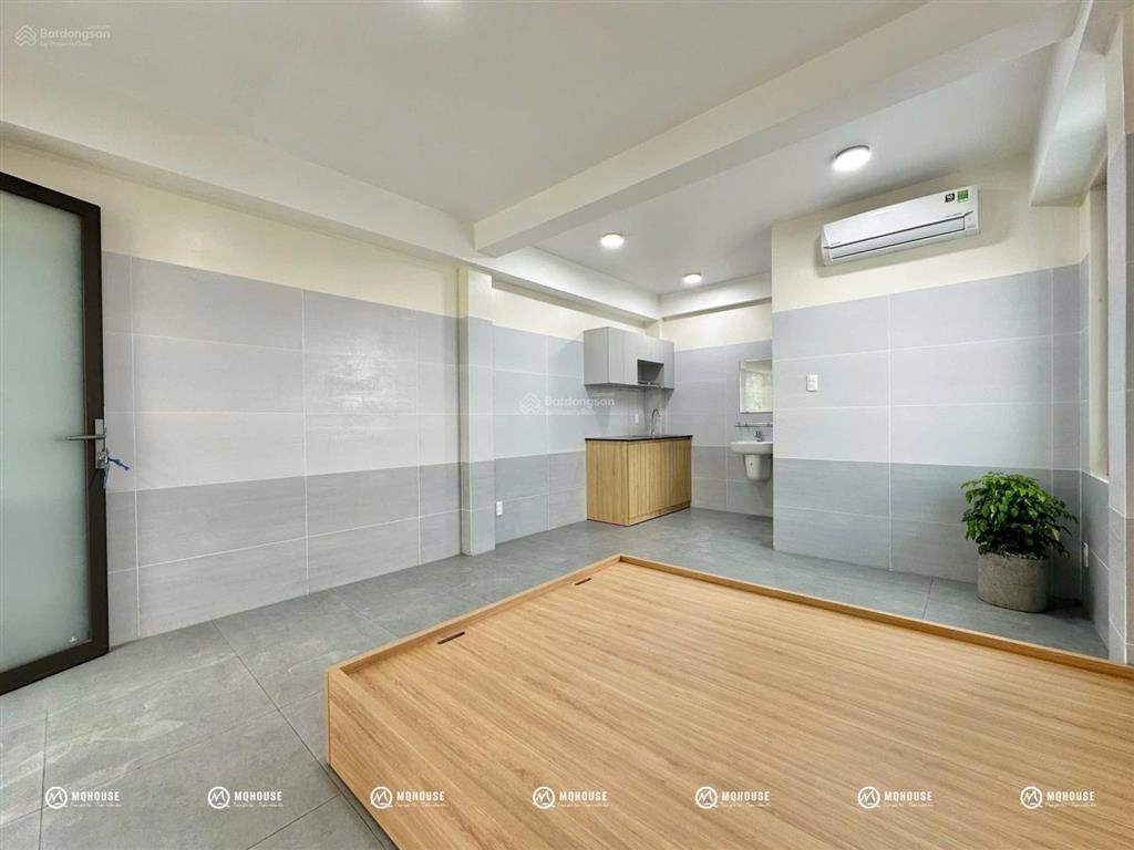 Khai trương căn hộ mới xây  nội thất mới 100%  gần công thương  lê trọng tấn  ở liền