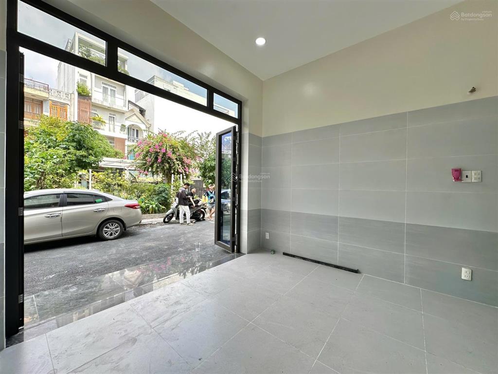 Cho thuê kiot  vừa ở vừa kinh doanh được ngay sau đại học công thương  tây thạnh  lê trọng tấn