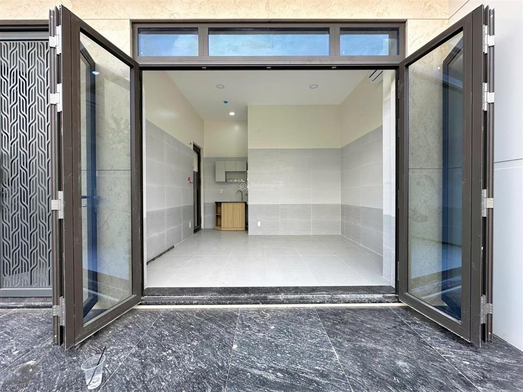 Cho thuê kiot  vừa ở vừa kinh doanh được ngay sau đại học công thương  tây thạnh  lê trọng tấn