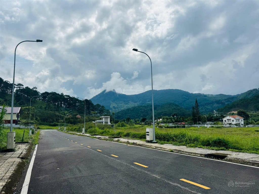 Bán đất biệt thự nghỉ dưỡng dưới chân đèo prenn ngay resort đôi dép