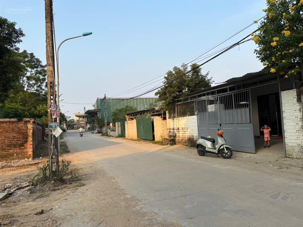 Đất dân tách bán trại hồ đoài phương  gần trường lục quân