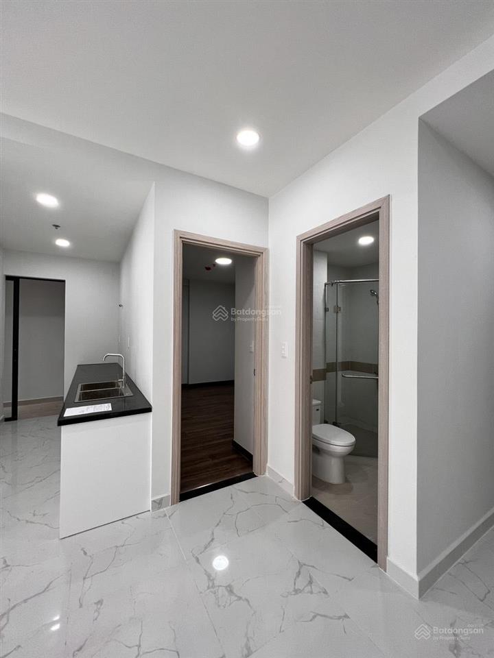 Bán chung cư charm city dĩ an căn hộ 2pn2wc 70m2 giá 2tỷ400 bao phí thuế  sẵn sổ